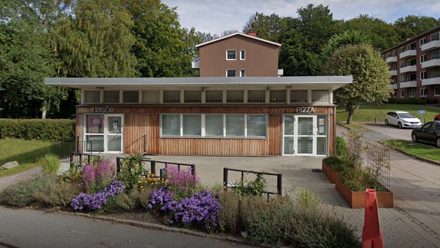 OVK-besiktning av två FTX-system i pizzeria och frisör i Kallebäck.